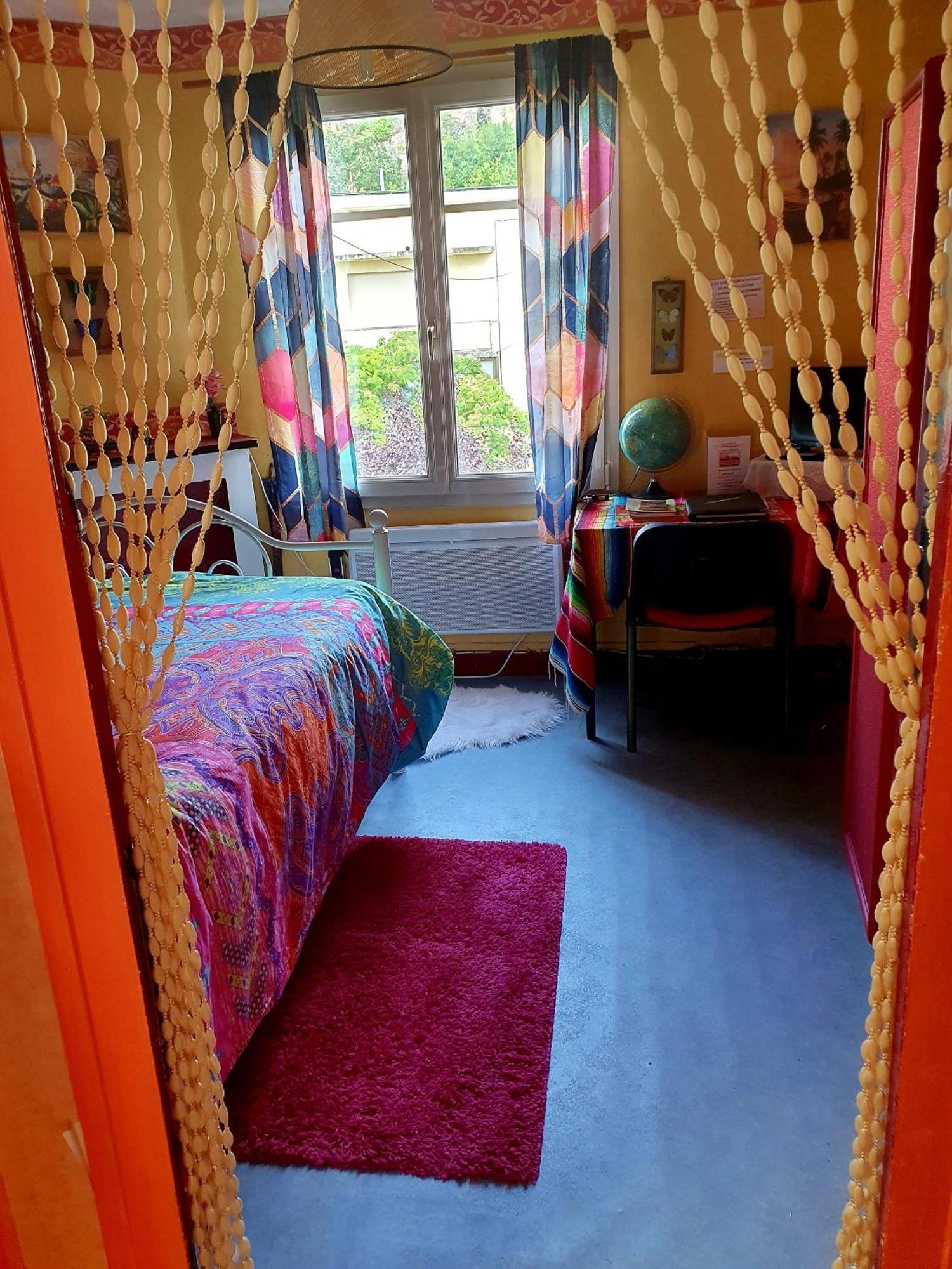 Bed And Breakfast Les Roses Multicolores Du 47 Fumel Exterior foto