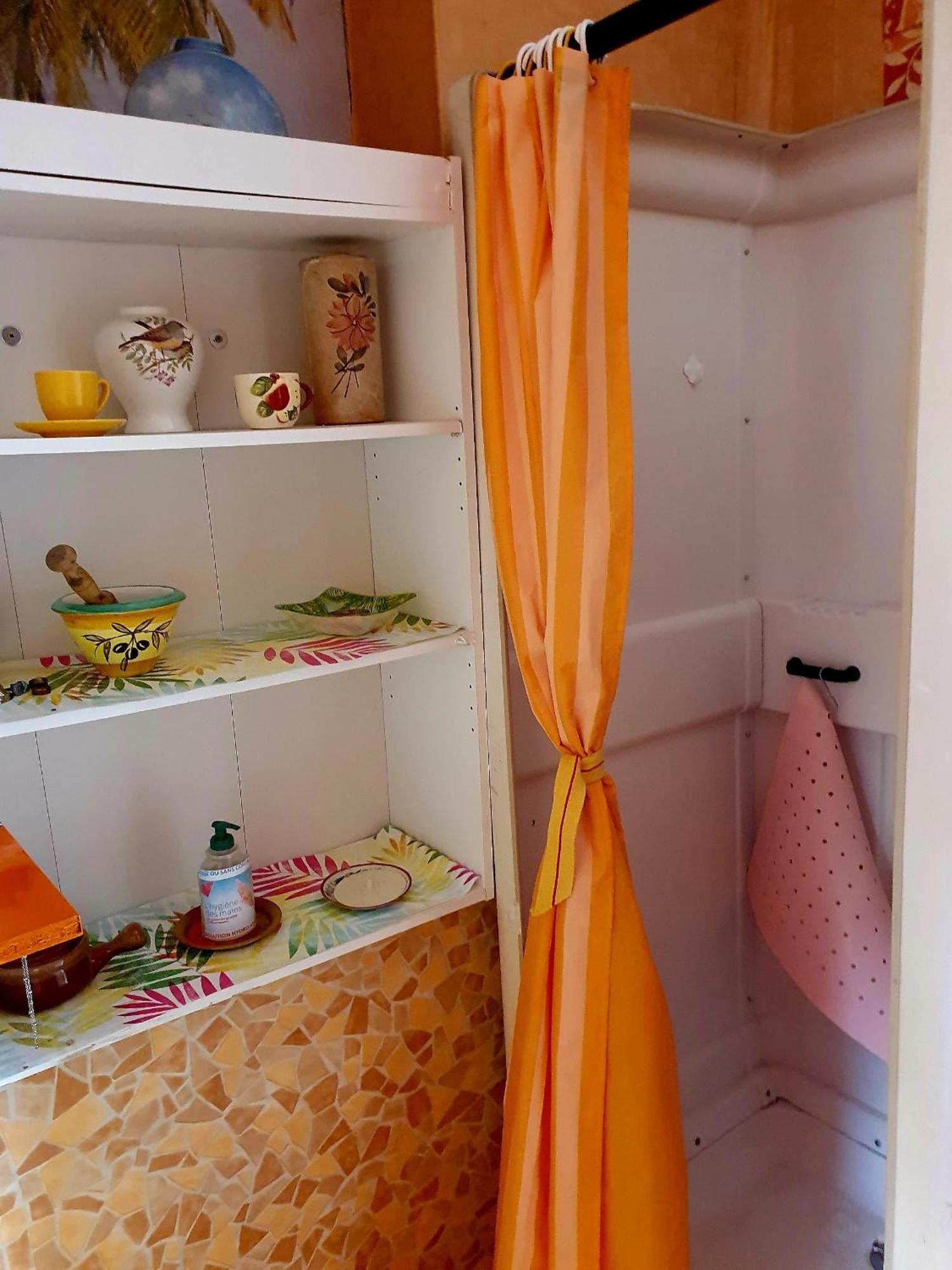 Bed And Breakfast Les Roses Multicolores Du 47 Fumel Exterior foto